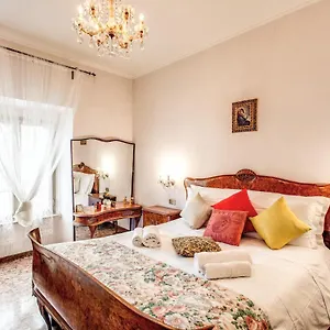 Warm In Ancient Building In Vatican-p S Pietro Apartamento