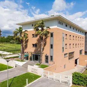 4* Otel Ardeatina Park